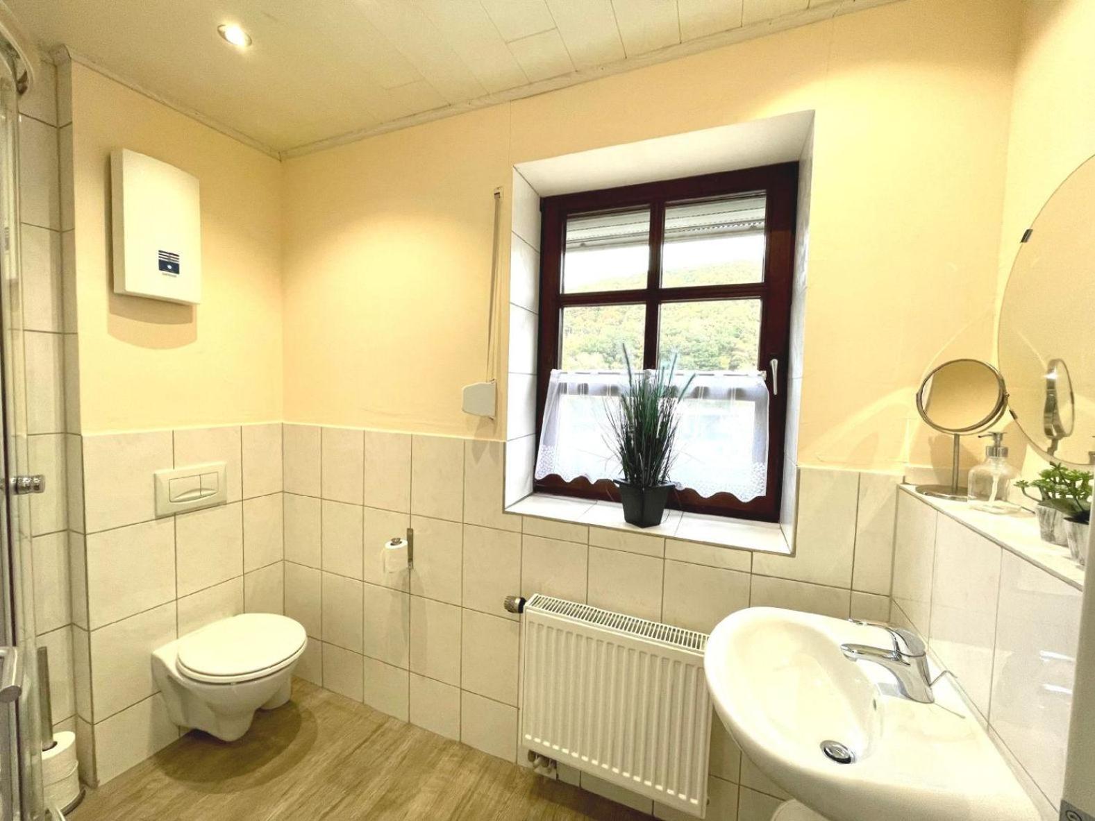 Ferienwohnung Am Kreuzberg Шлайден Екстериор снимка